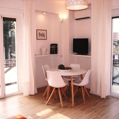 Bright Apartment Cagliari Esterno foto