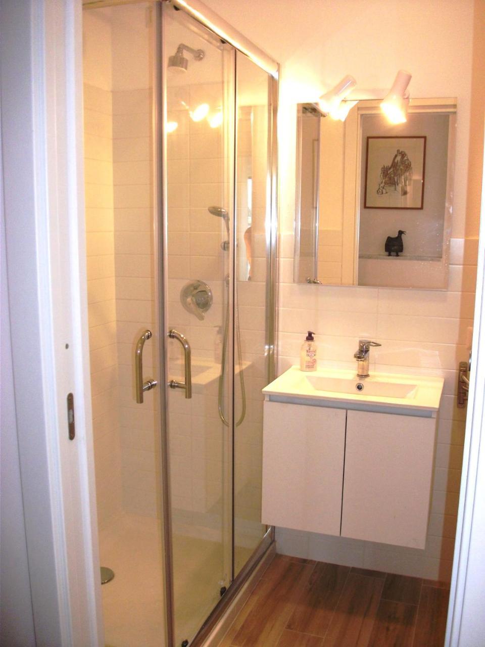 Bright Apartment Cagliari Esterno foto